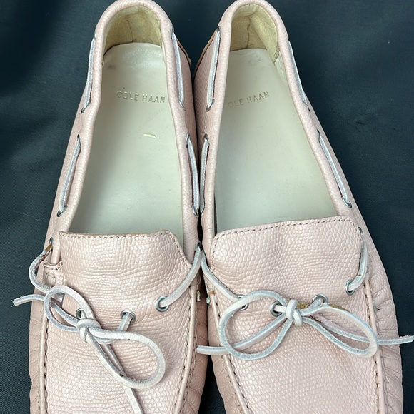 COLE HAAN PINK BOW DRIVING MOCCASINS SIZE 10.5 - Picture 6 of 6